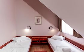 B&B Garestin